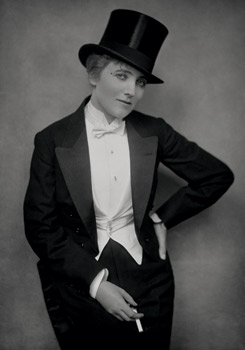 E.O. Hoppé, Gina Palerme in Costume for Bric-à-Brac at the Palace Theatre, 1915
