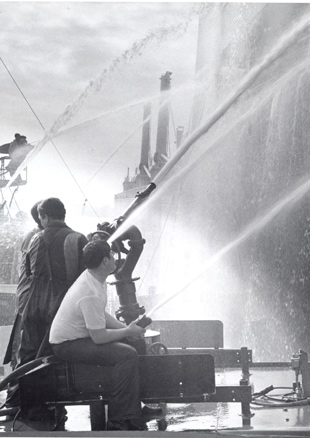 Incendio en el buque Leyre. Bahía de Cádiz, 1971