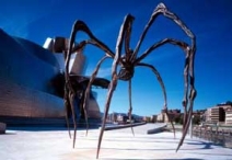 Una de las celebres arañas de Louise Bourgeois