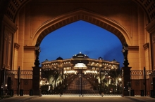 Emirate Palace, sede de la feria