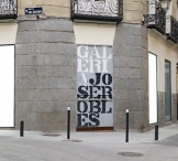Portada de la Galería José Robles, de Madrid