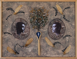 Teresa Gancedo. El Árbol, 2022. Cuchara de madera, semillas de árbol, collage y técnica mixta sobre madera 42 x 32 cm