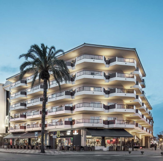 AQUA HOTEL PROMENADE (Costa Brava) Pineda de Mar