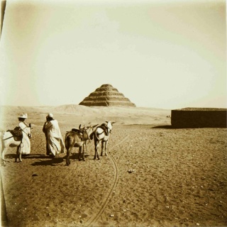 Egipte. Sakkara. Piràmide esglaonada del faraó Djoser, 1908. AFB. Oleguer Junyent