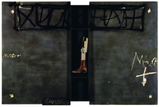 Imatge: Antoni Tàpies. "Dukkha", 1995. Col·lecció particular, Barcelona. © Comissió Tàpies / Vegap, 2022. De la fotografia: © Foto Gasull, 2022.