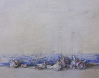 Pedro Pérez Villegas, Composición blanca con ajos (primer premio XXV Concurso de Pintura Cerezo Moreno)