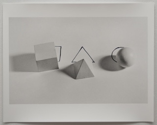 Liliana Porter, “Geometric Shapes With Drawings”, 1973/2012. Imagen cortesía Luciana Brito Galeria