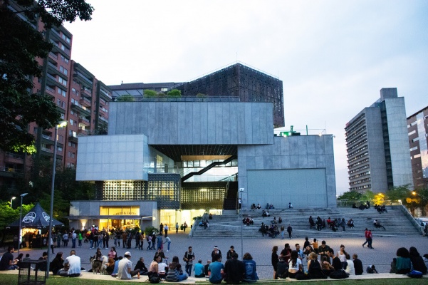 Museo de Arte Moderno de Medellín — Imagen cortesía del MAMM