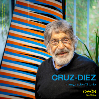 Carlos Cruz-Diez en el Atelier Cruz-Diez, París, 2018  © Lisa Preud'homme / Atelier Cruz-Diez, París