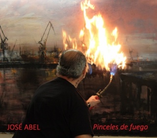 José Abel pintando con fuego