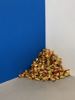 Untitled” (Fortune Cookie Corner), 1990. Cortesía del KW Institute for Contemporary Art