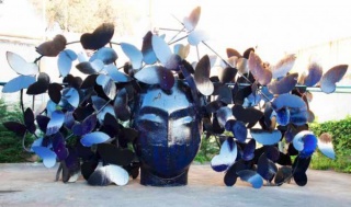 Manolo Valdés: Las Mariposas, 2016, hierro, 5.40 x 12 x 6.60 m