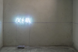 David Horvitz, Ocean Rise Night Fall, 2018. Neon installation. Image courtesy of the artist and Belo Campo, Lisbon.