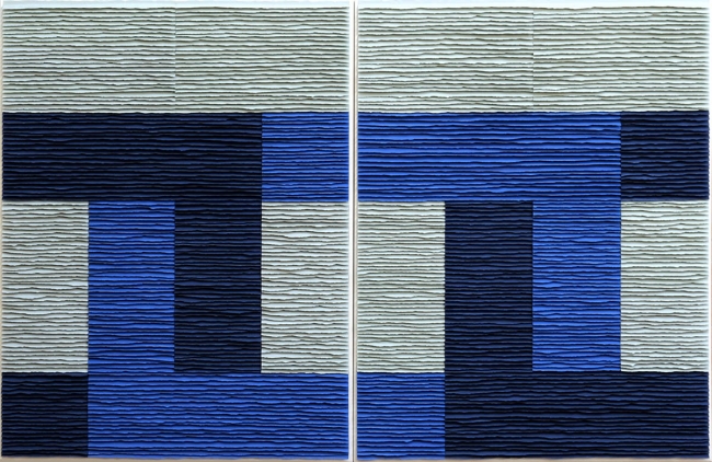 Fernando Daza, Entrelaçados azuis Díptico, papel Canson rasgado s/ tela, 116 x 178 cm, 2023. Canson paper hand thorn past on canvas — Imagen cortesía de Trema Arte Contemporânea