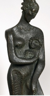 Nerses Ounanian, Maternidad, 1957. Bronce, 125x30x22,5 cm.