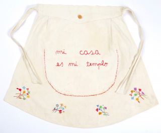 Mi casa es mi templo [My house is my temple], 1996. Embroidery with inclusion on fabric, 53 x 63 cm