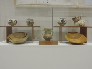 Tipologías cerámicas II. Jarritas, ataifores y una cantimplora