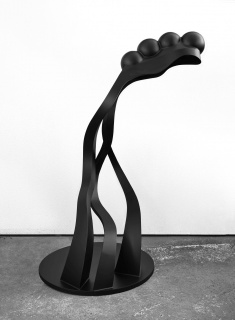 Rui Chafes, "Voiceless", 2020, Ferro | Iron, 204 x 149 x 100 cm. — Cortesía de la Galeria Filomena Soares