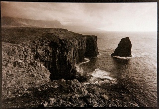 The Cliff (Gran Canaria, 2011) © Oskar Ohlson — Cortesía del Institut d’Estudis Fotogràfics de Catalunya (IEFC)