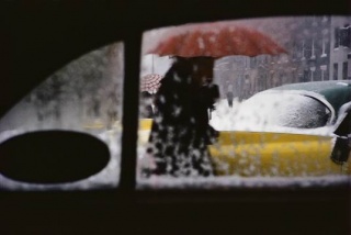 Saul Leiter, Red Umbrella, c.1955 ©Saul Leiter Foundation, Courtesy Gallery FIFTY ONE