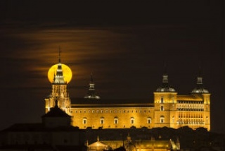 El Alcázar y la Luna