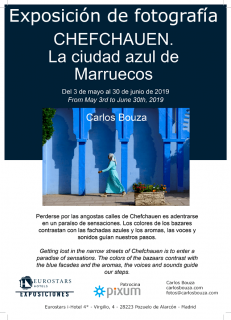 Cartel de la exposición Chefchauen, la cviudad azul de Marruecos en Pozuelo de Alarcón