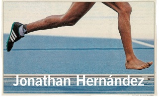Jonathan Hernández. Andando, dislocados y fuera de lugar