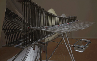 Vista de la exposición Disonata. Arte en sonido hasta 1980. Cortesía del Museo Reina Sofía