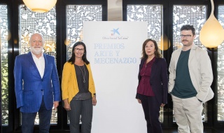 De izquierda a derecha, Han Nefkens; Elisa Durán, Elba Benítez y Asier Mendizabal.