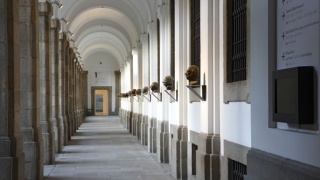 Imagen del claustro del Museo Reina Sofía