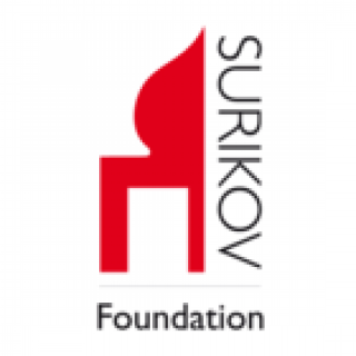 Logotipo. Cortesía Surikov Foundation