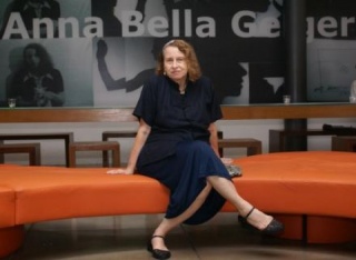 Anna Bella Geiger