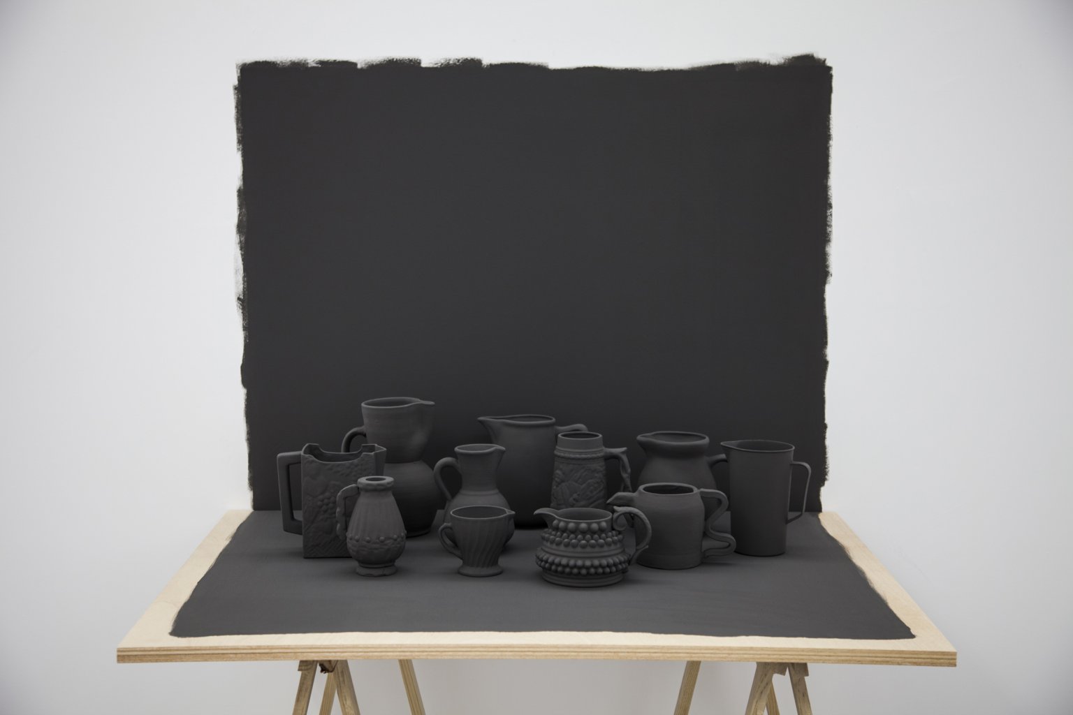 Grey table (2017) - Miguel Ángel Gaüeca